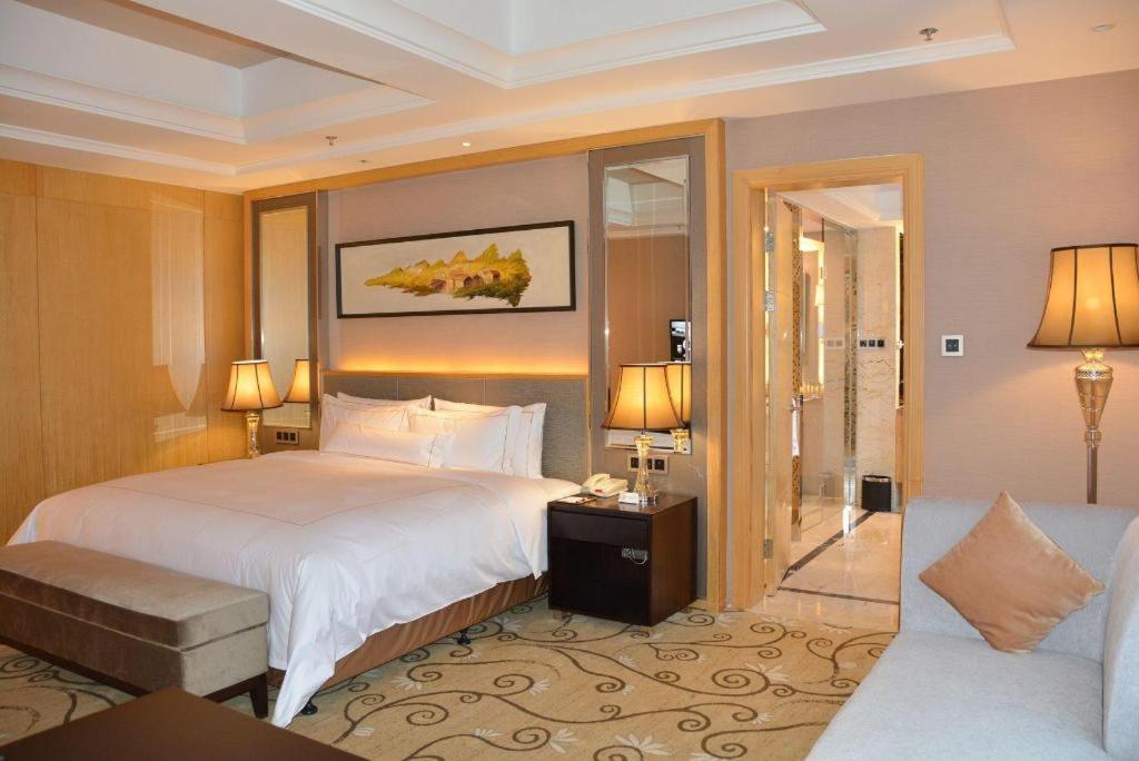 Wyndham Grand Plaza Royale Mingfa Zhangzhou Exterior photo