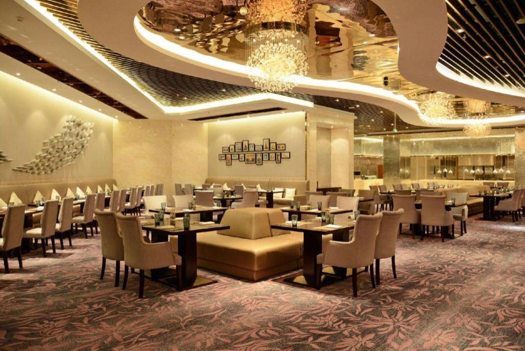 Wyndham Grand Plaza Royale Mingfa Zhangzhou Exterior photo